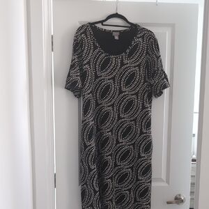 Chico's Black and White Puff Sleeve Sheath Dress